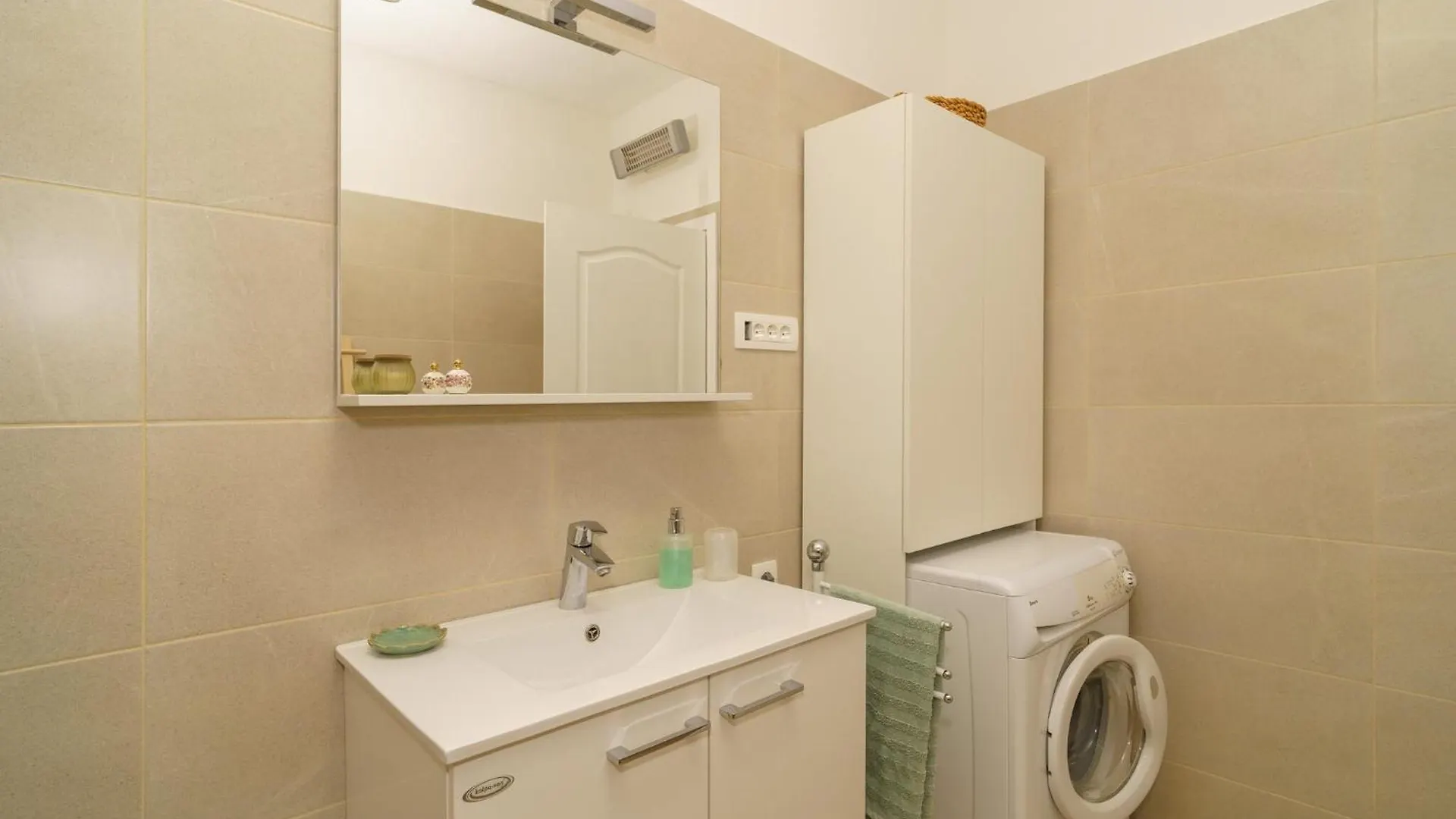 Jacuzzi Garden Retreat Apartment Bribir  0*, Bribir (Primorje-Gorski Kotar)
